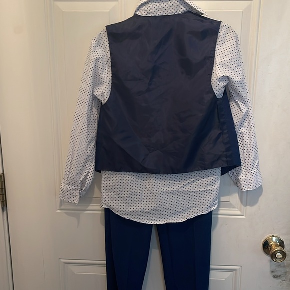 Boys 3 piece suite - Picture 2 of 7